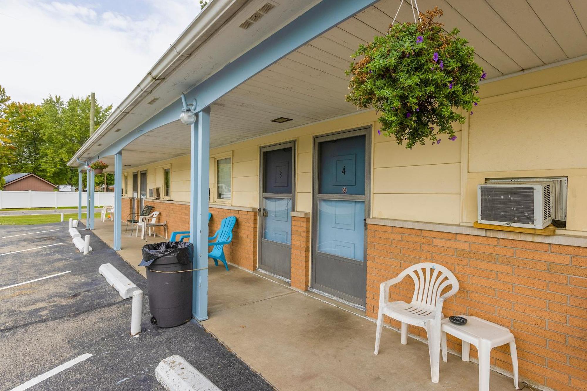Parkside Motel By Oyo Meadville Conneaut Lake Conneaut Lakeshore Εξωτερικό φωτογραφία