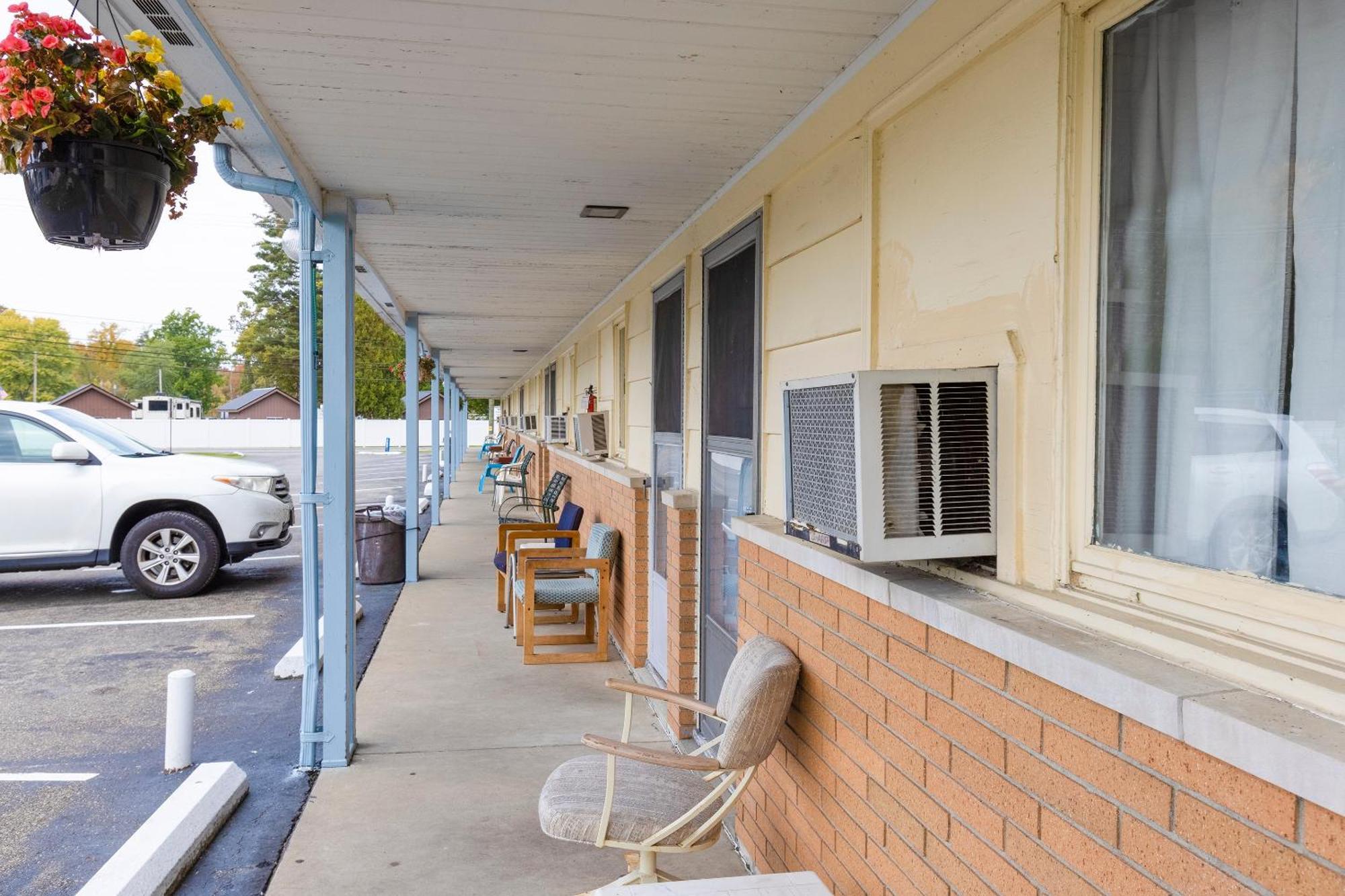 Parkside Motel By Oyo Meadville Conneaut Lake Conneaut Lakeshore Εξωτερικό φωτογραφία