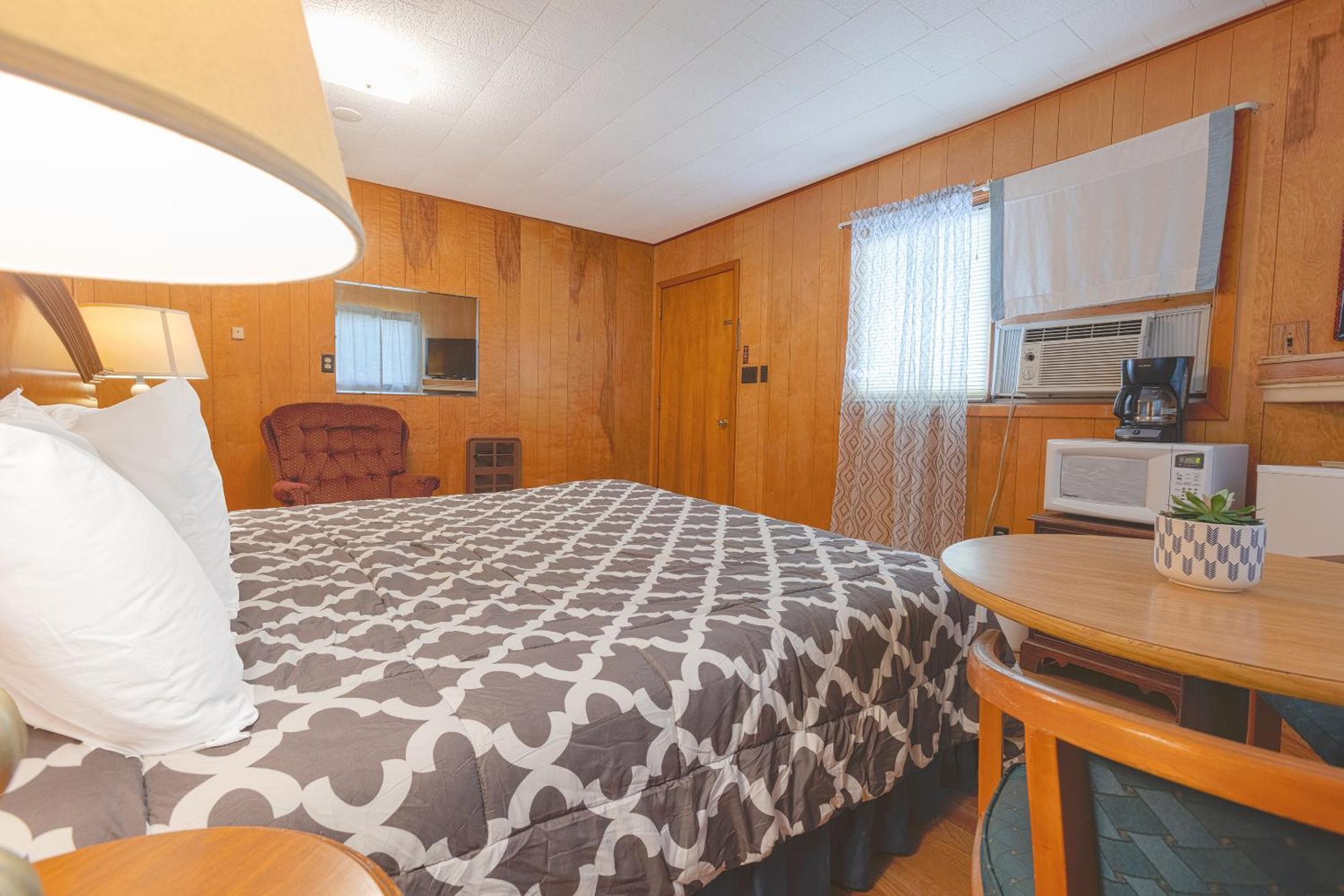 Parkside Motel By Oyo Meadville Conneaut Lake Conneaut Lakeshore Εξωτερικό φωτογραφία